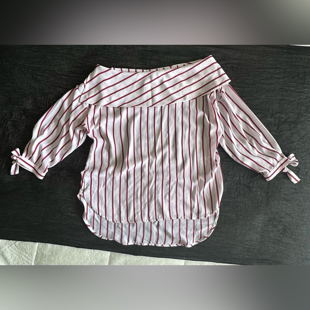 🌻NY & Co. Off-Shoulder Top - Soft & Stylish